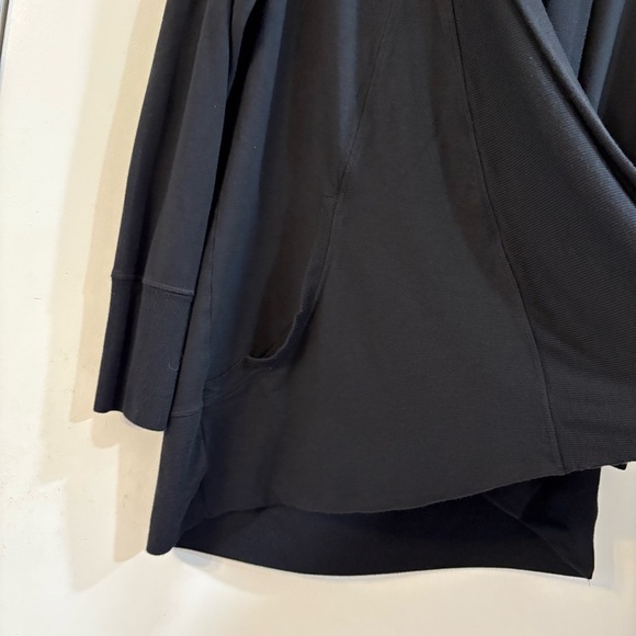 Athleta Black Pranayama Restore Wrap Cardigan Sweater Womens Large Open Front - Picture 5 of 9